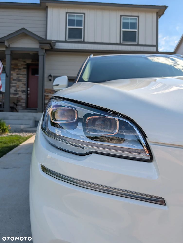 Lincoln Aviator - 8