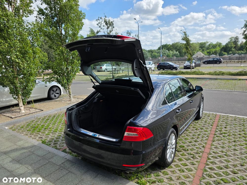 Skoda Superb 2.0 TSI Platinum DSG - 19