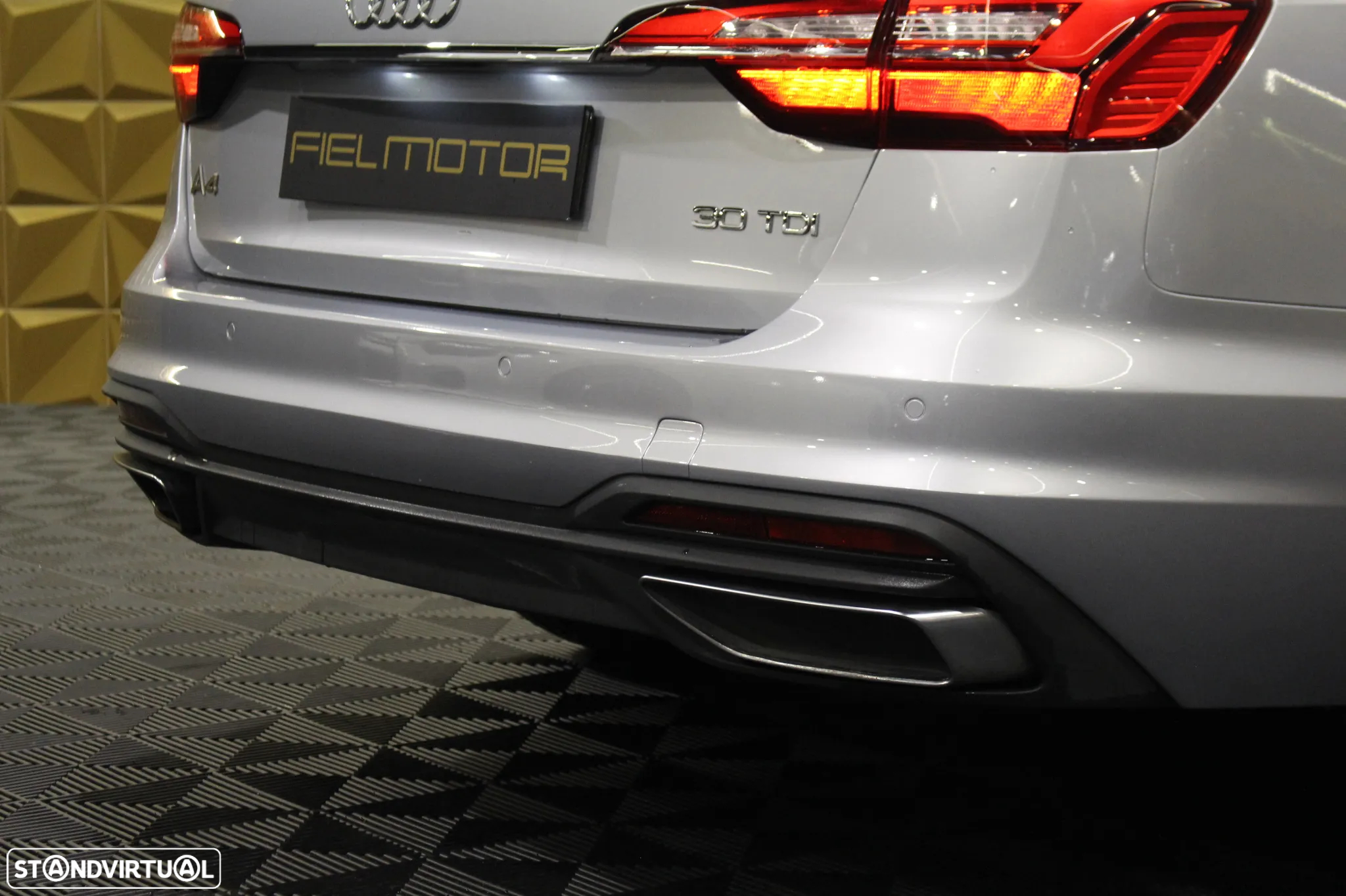 Audi A4 Avant 30 TDI Advanced S tronic - 9