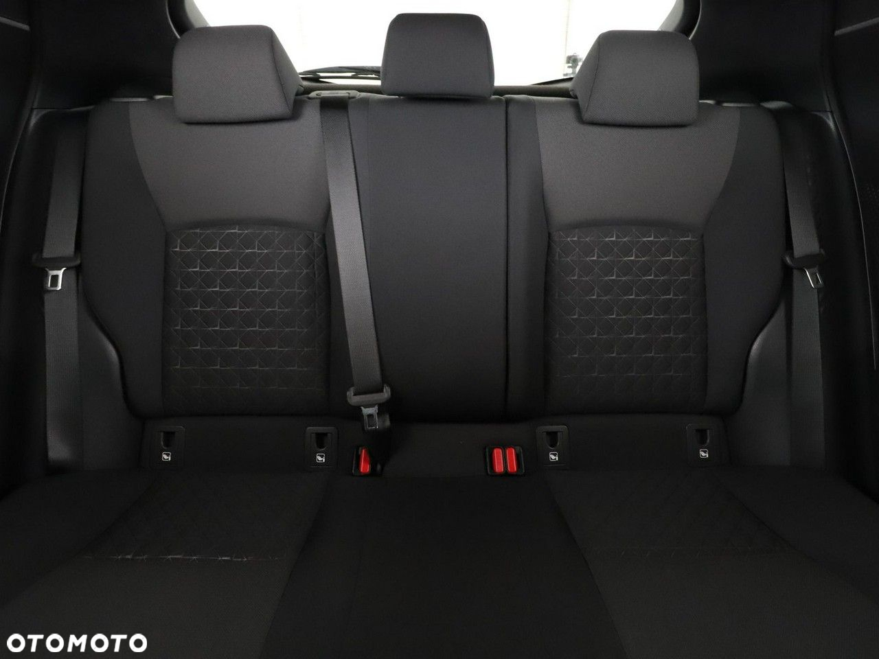 Toyota C-HR 1.8 Hybrid Business - 18