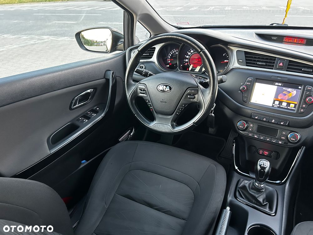 Kia Ceed 1.6 GDI Edition 7 - 17