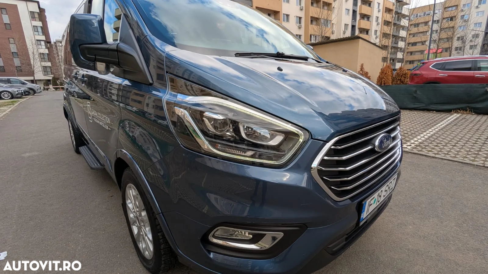 Ford Tourneo Custom Bus 320 2.0 EcoBlue 185 CP L2H1 Titanium X Aut. - 3