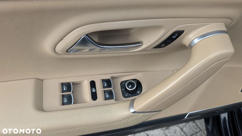 Volkswagen CC - 12