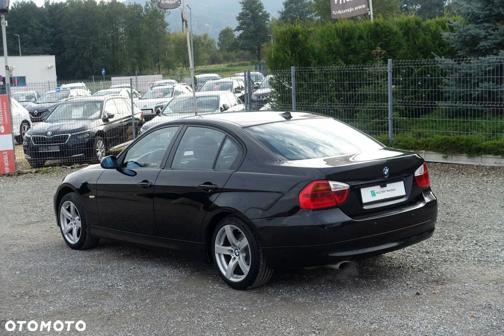 BMW Seria 3 318i Edition Sport - 5