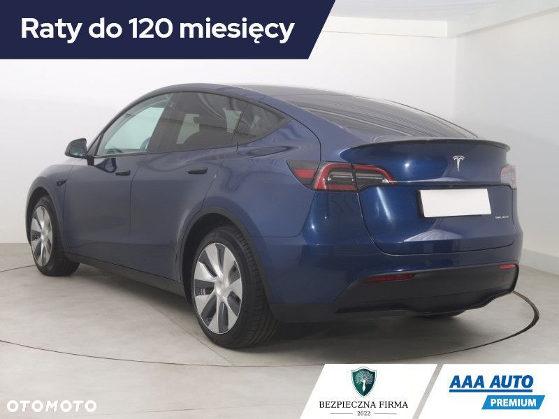 Tesla Model Y - 6