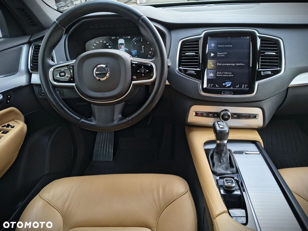 Volvo XC 90 - 22