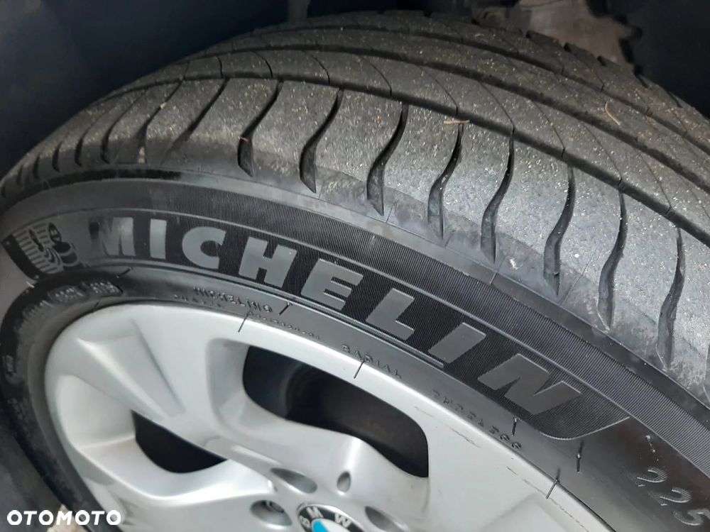 BMW X1 sDrive18d xLine - 38