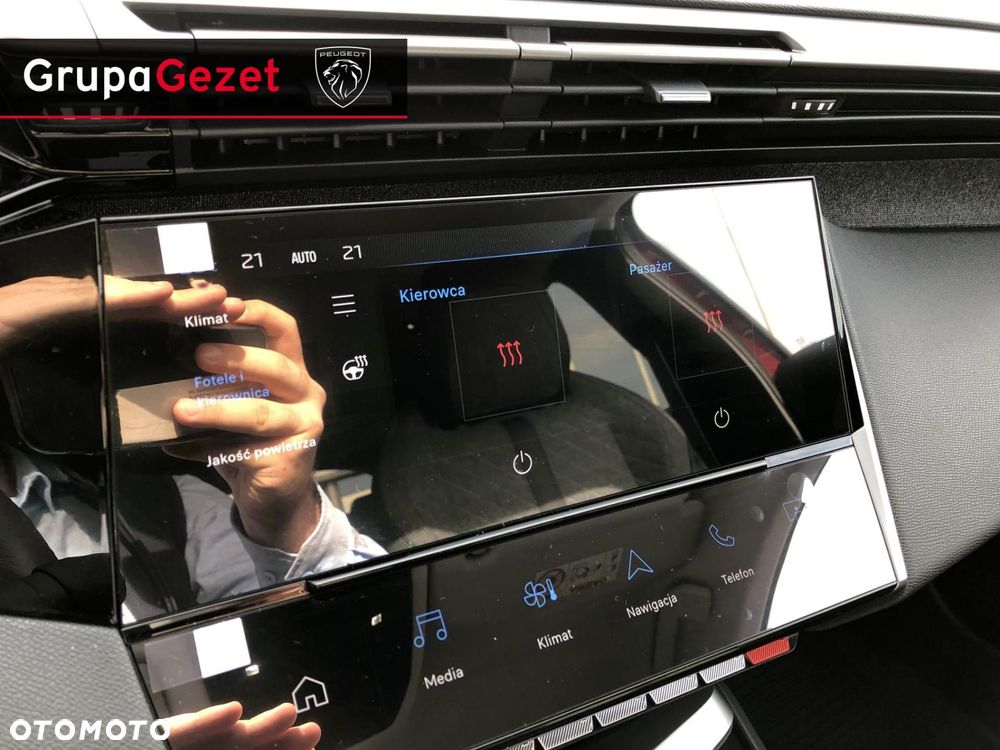 Peugeot 408 - 14