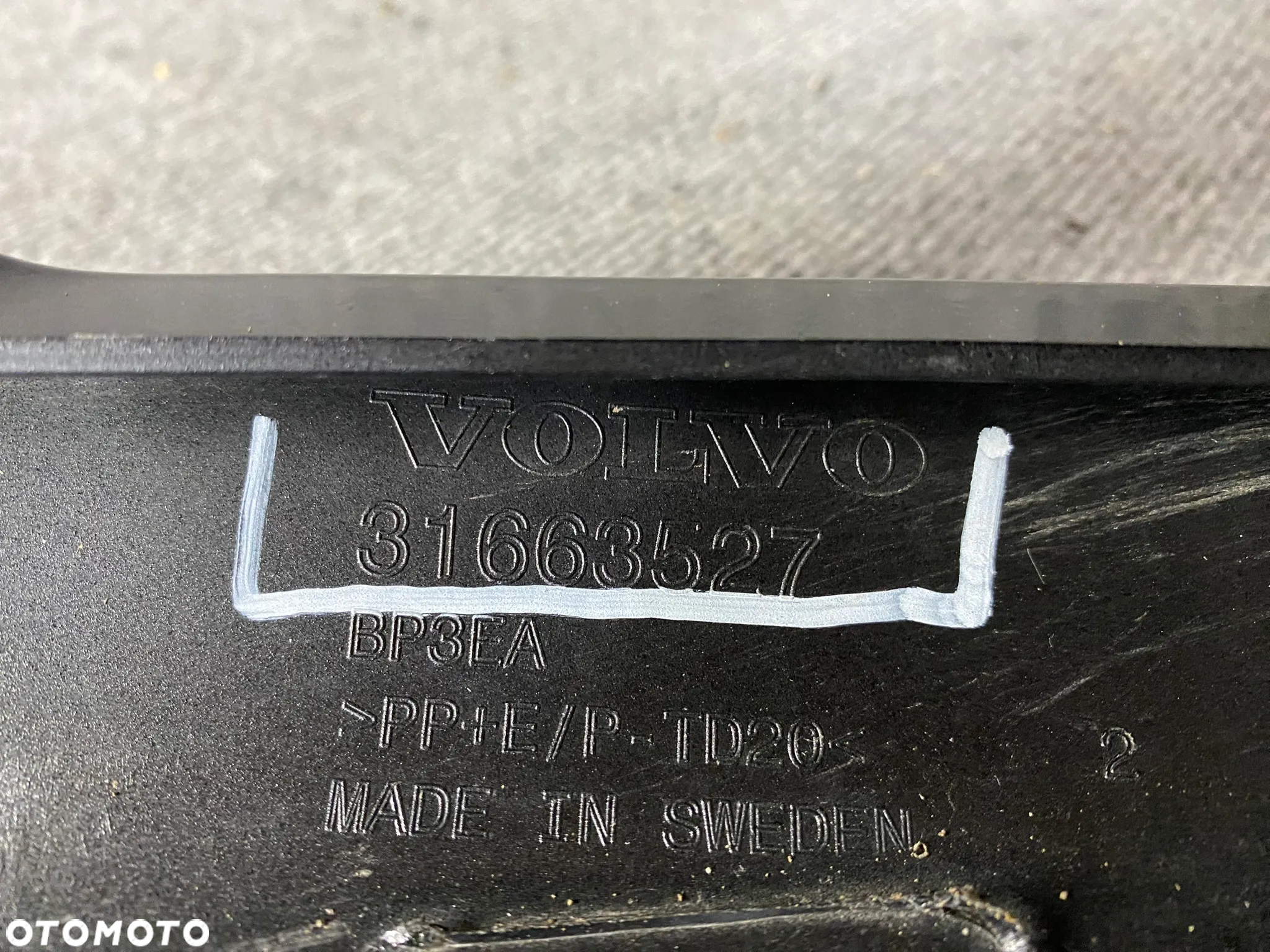 ZDERZAK PRZEDNI PRZÓD - VOLVO XC90 II R-DESIGN 14- - 17