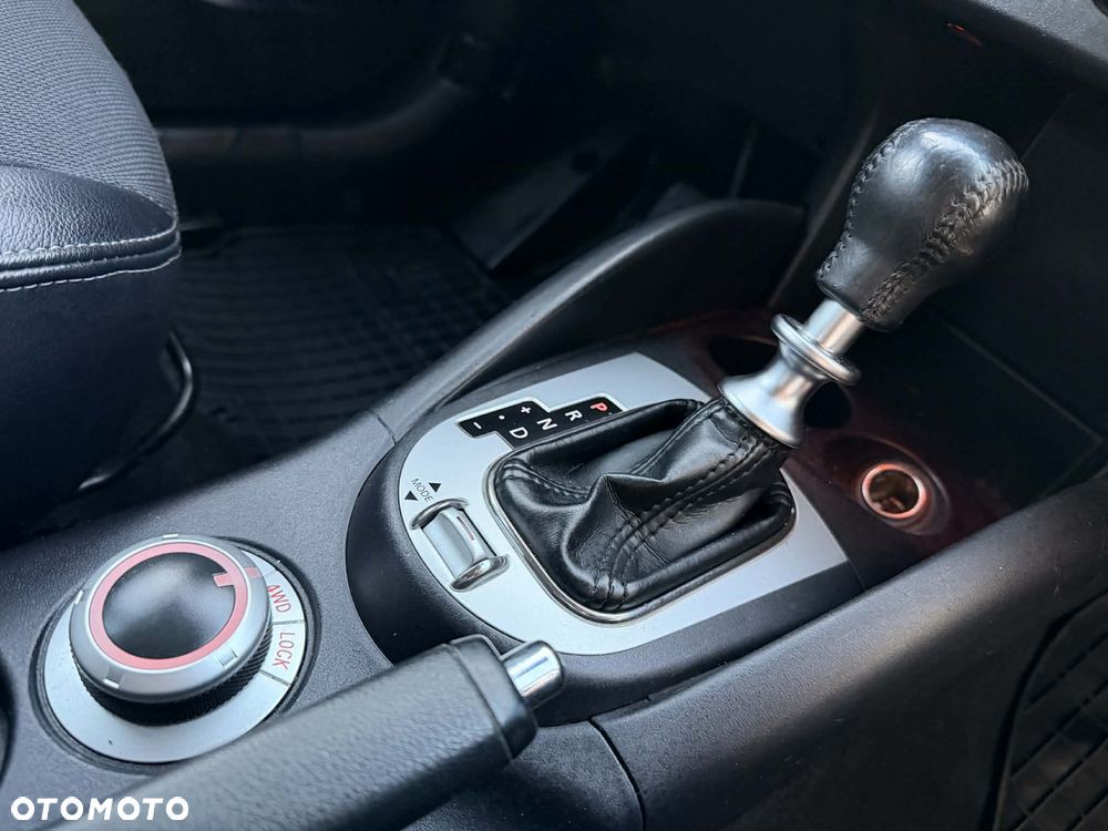 Citroën C-Crosser - 32