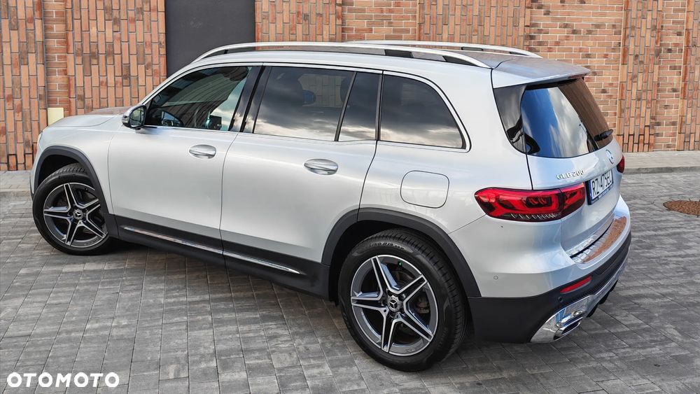 Mercedes-Benz GLB 200 4-Matic AMG Line 8G-DCT - 6