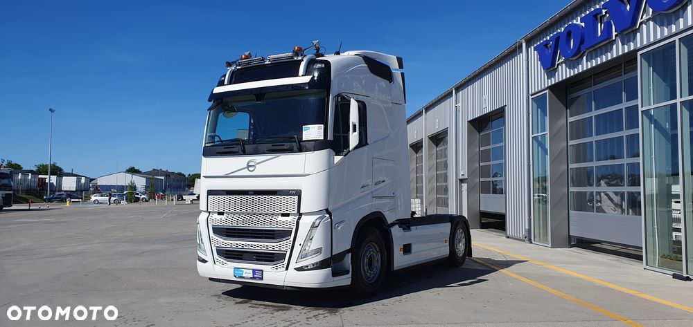 Volvo FH 460 GLOBETROTTER I-SAVE - 2