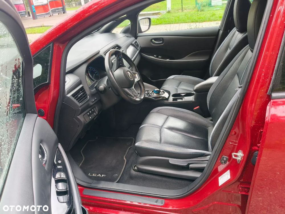 Nissan Leaf 40 kWh TEKNA - 13