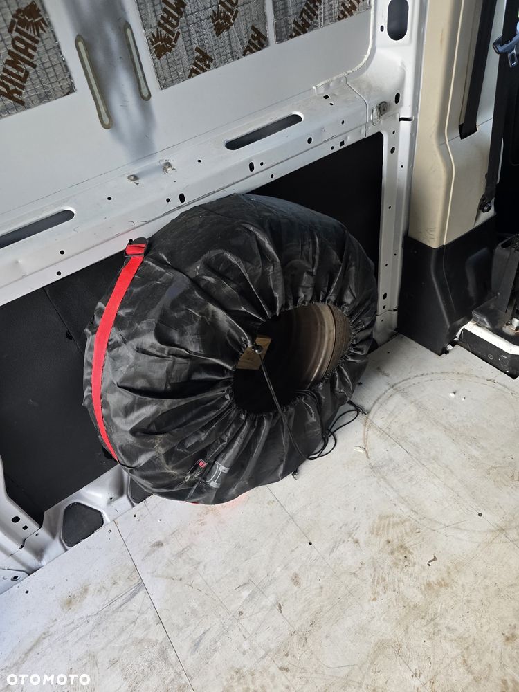 Dodge RAM PROMASTER 1500 - 28