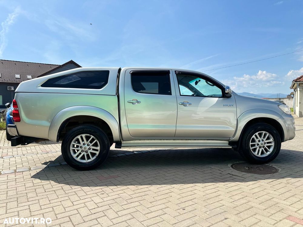 Toyota Hilux - 13
