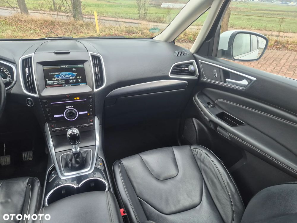 Ford S-Max 2.0 TDCi 4WD Titanium - 19