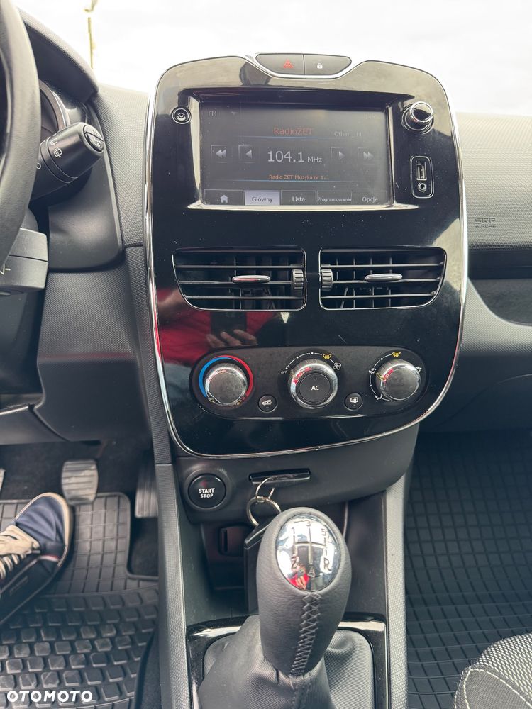 Renault Clio 1.2 16V Confort Dynamique - 30