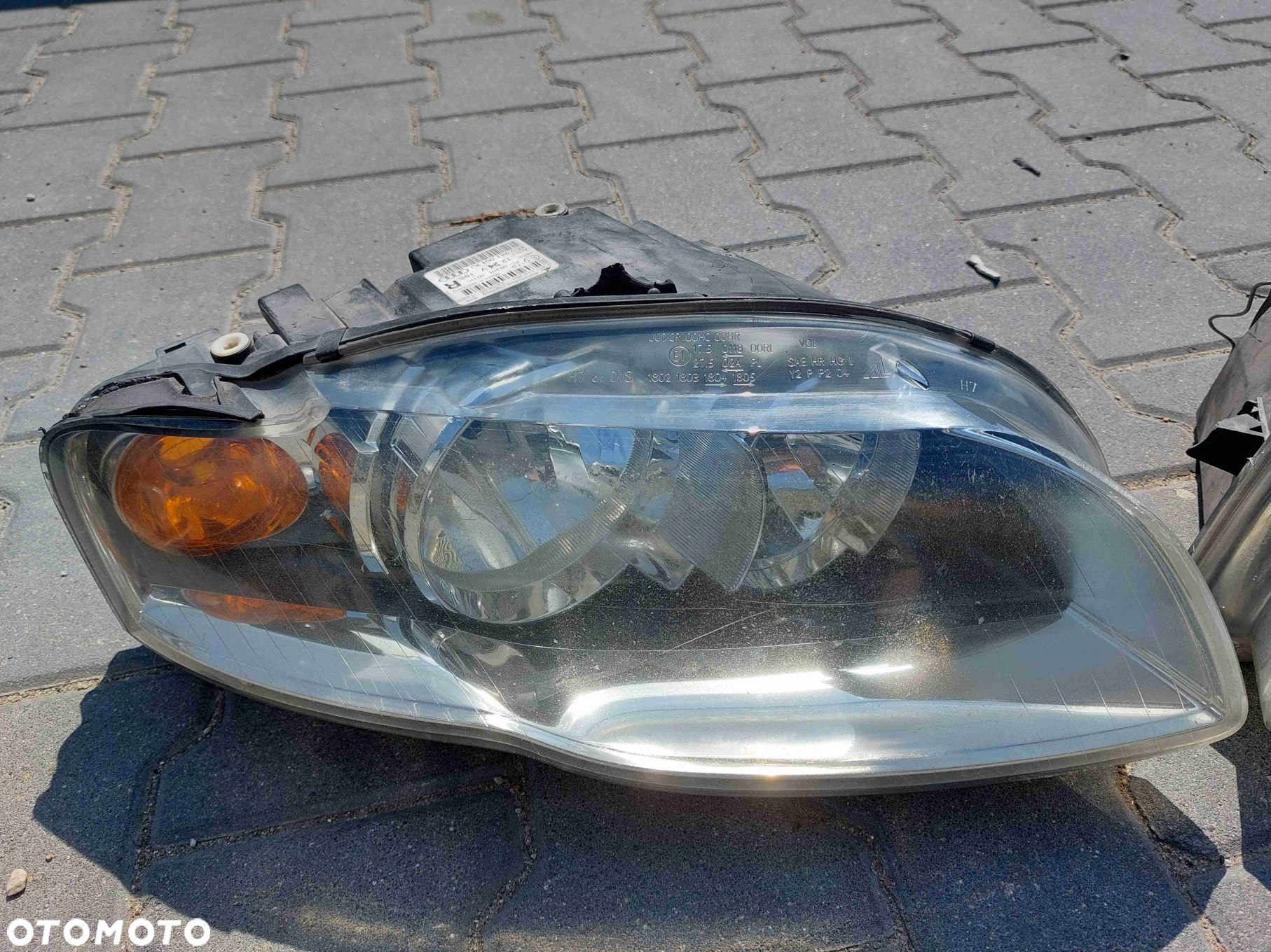 LAMPA LEWY + PRAWY PRZÓD AUDI A4 B7 EU EUROPA - 3