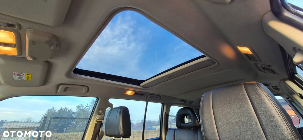 Mitsubishi Pajero - 27