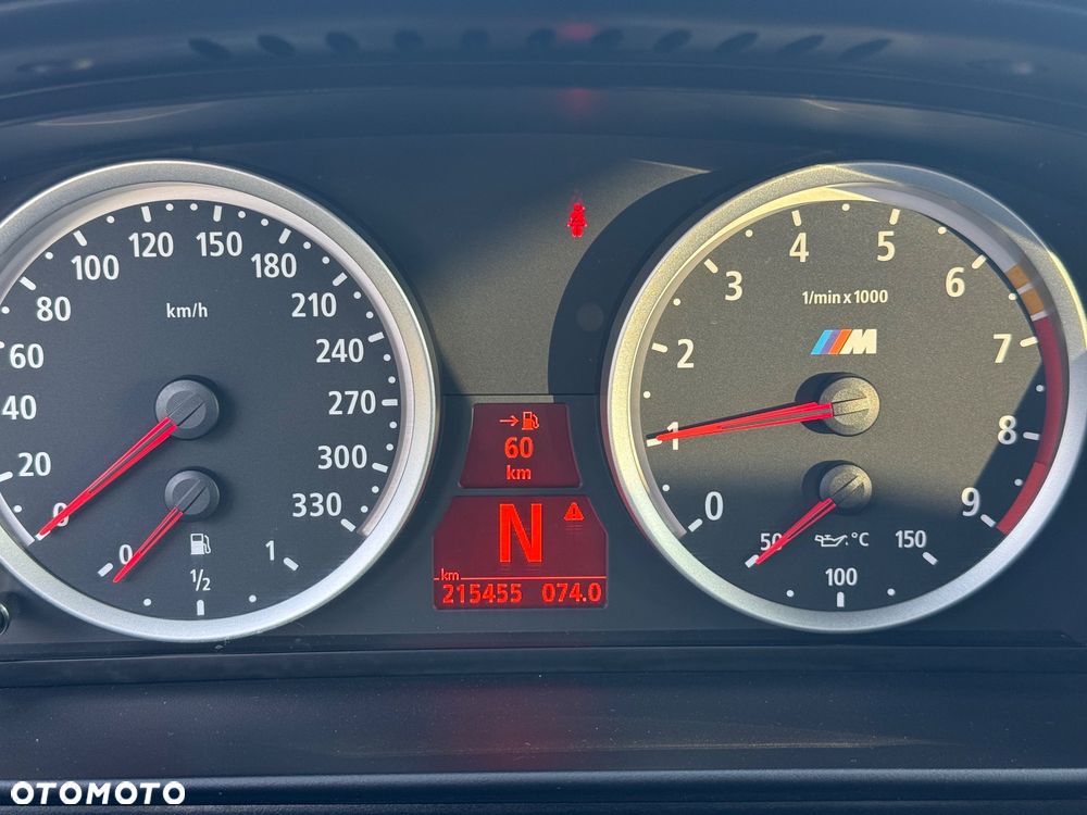 BMW M5 - 32