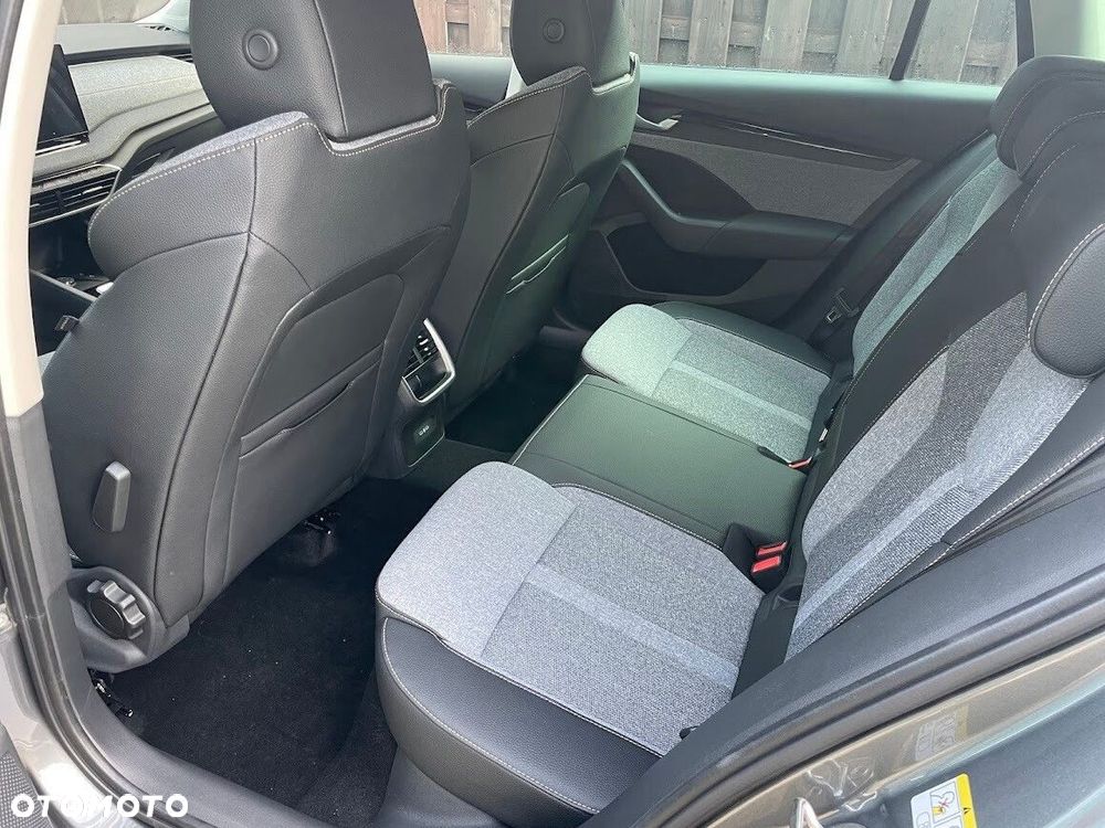 Skoda Octavia 2.0 TSI Drive Selection 4x4 DSG - 9
