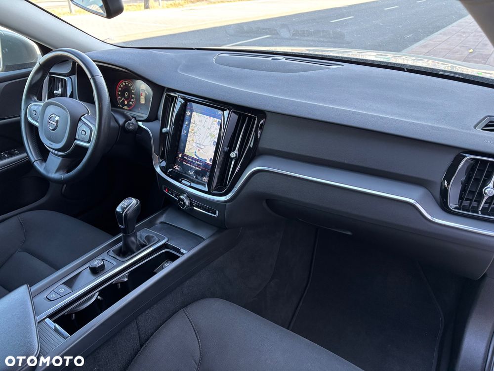 Volvo V60 D3 Kinetic - 25