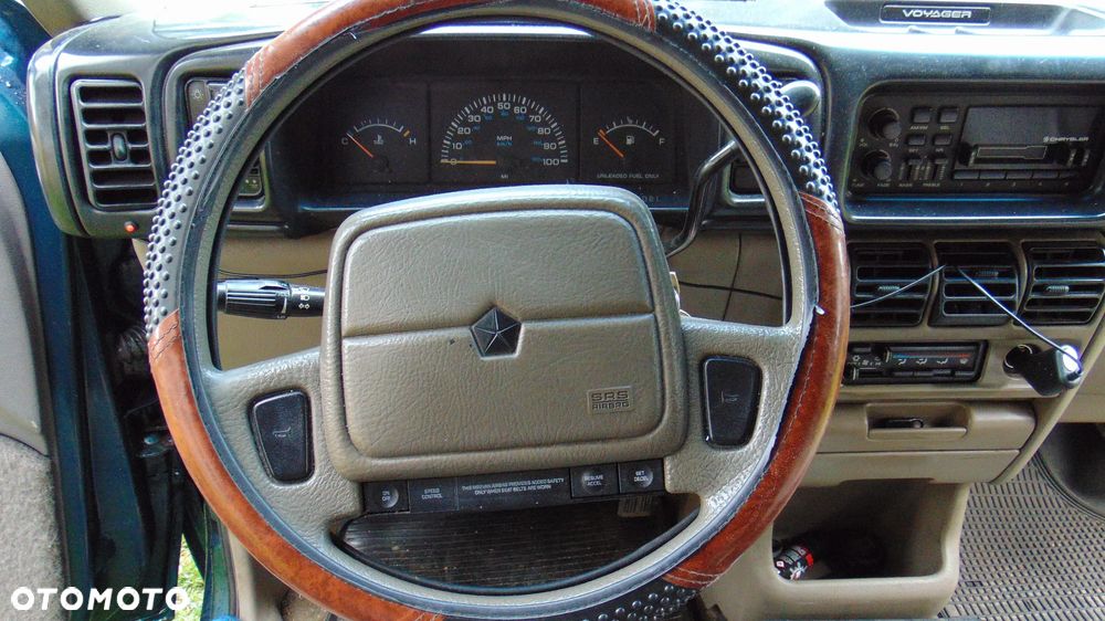 Plymouth Voyager - 6