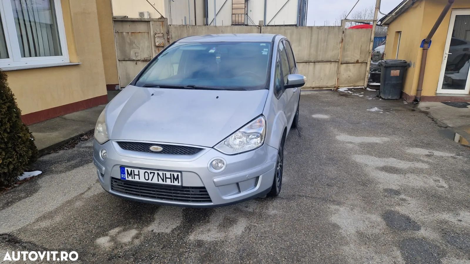 Ford S-Max - 1