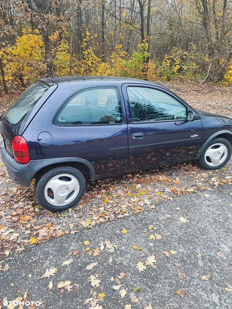 Opel Corsa - 4