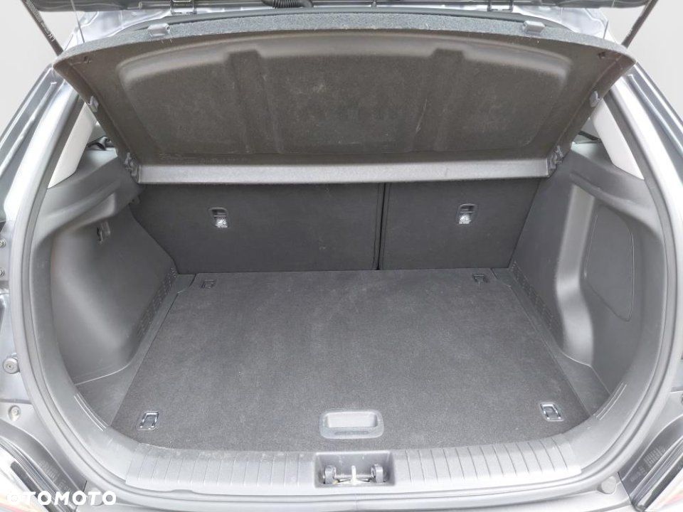 Hyundai Kona - 9