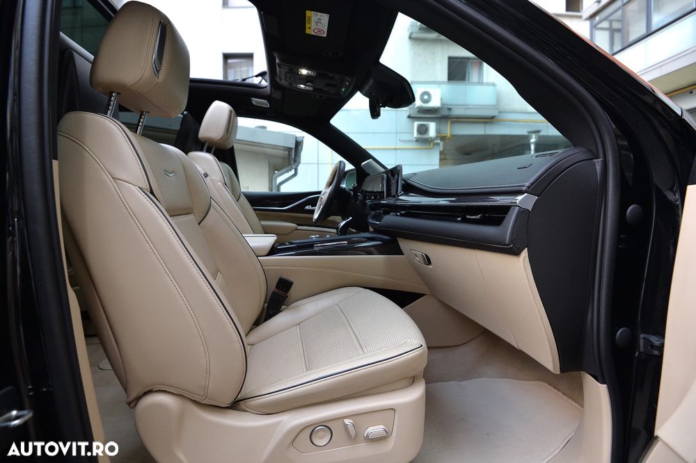 Cadillac Escalade ESV 6.2 V8 AWD AT Platinum - 17