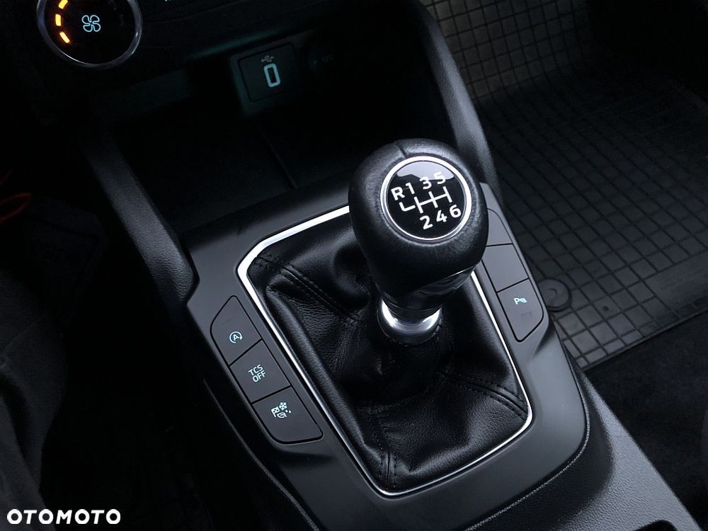 Ford Focus 1.5 EcoBlue Trend - 24