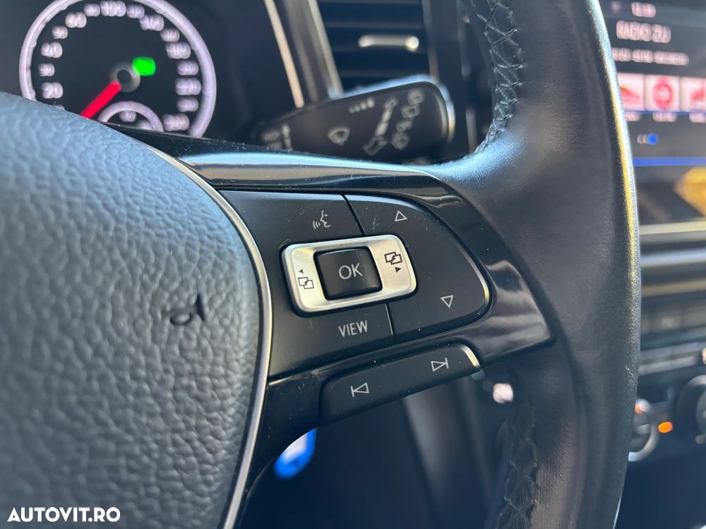 Volkswagen T-ROC - 22