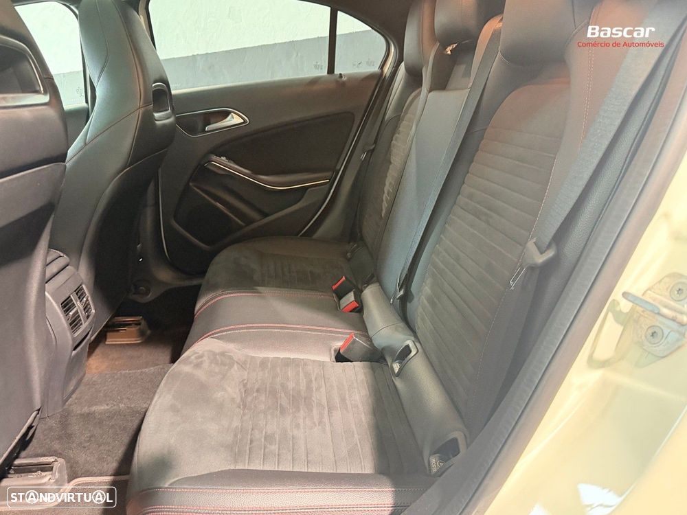 Mercedes-Benz A 180 CDi BE AMG Line Aut. - 12