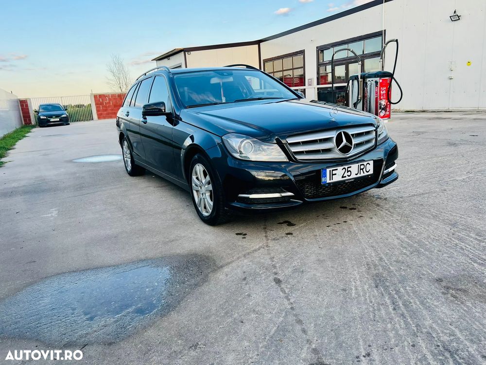 Mercedes-Benz C - 9