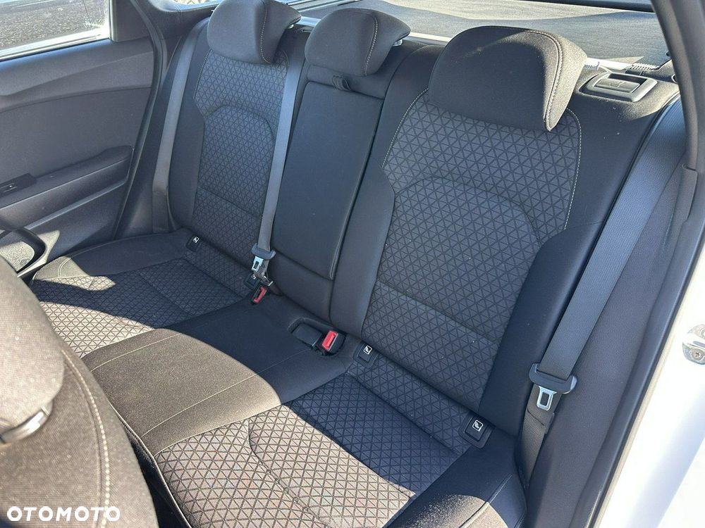 Kia Ceed - 23