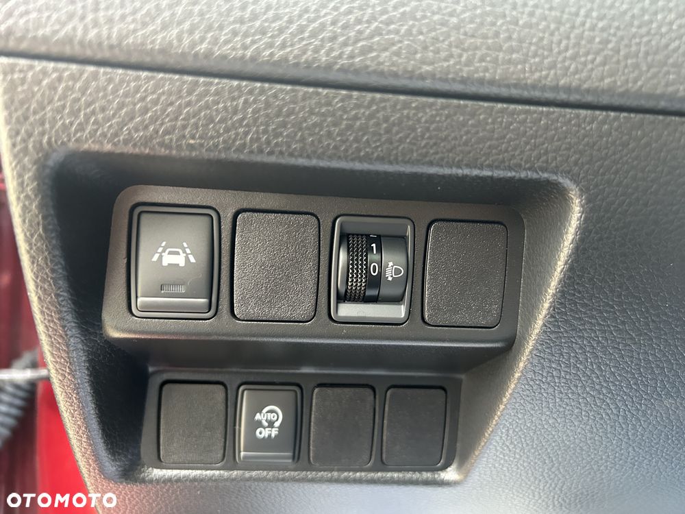 Nissan Qashqai 1.6 DIG-T N-Connecta - 22