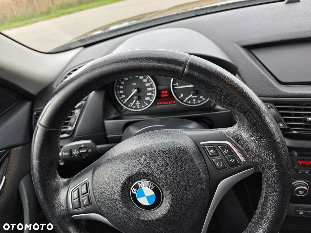 BMW X1 sDrive16d xLine - 22