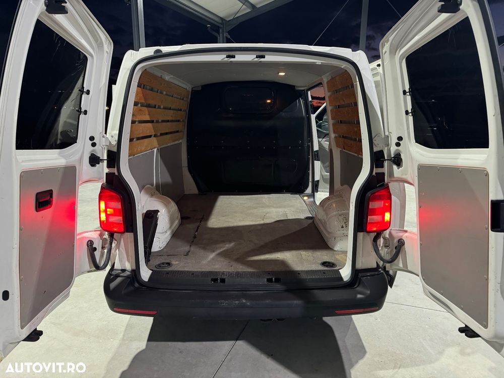 Volkswagen Transporter - 7