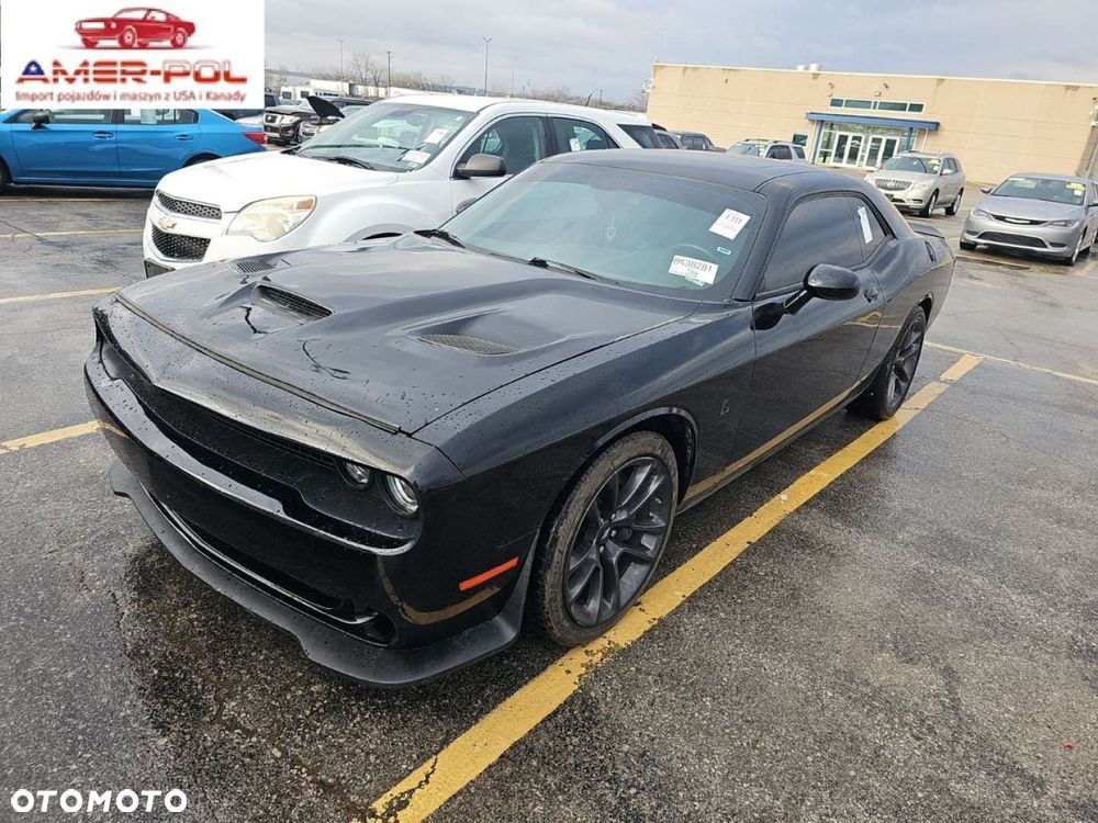 Dodge Challenger - 1