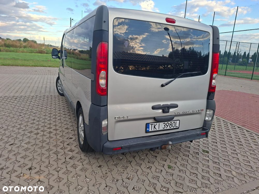 Opel Vivaro L2H1 2.9t - 4