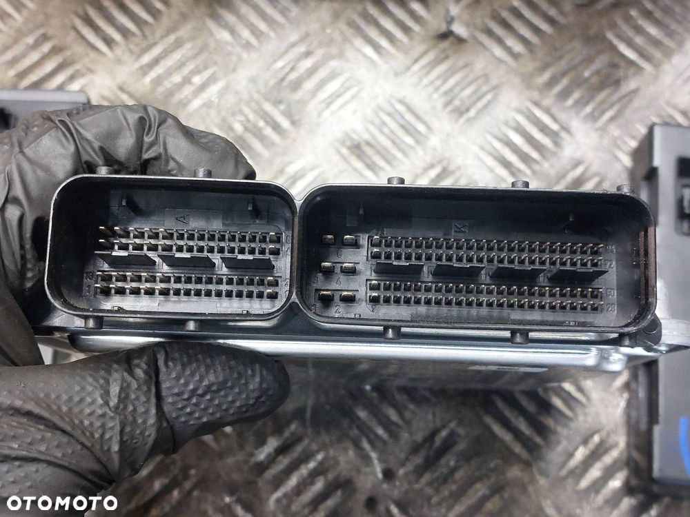 ZESTAW STARTOWY AUDI A4 B8 2.0 TDI 03L906022B 8K0909131C 8K0920930C - 3