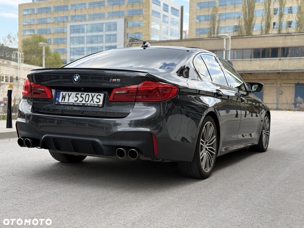 BMW Seria 5 M550i xDrive - 3