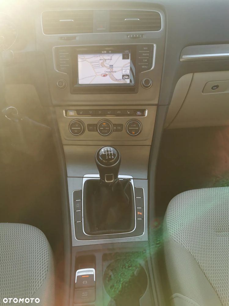 Volkswagen Golf - 30