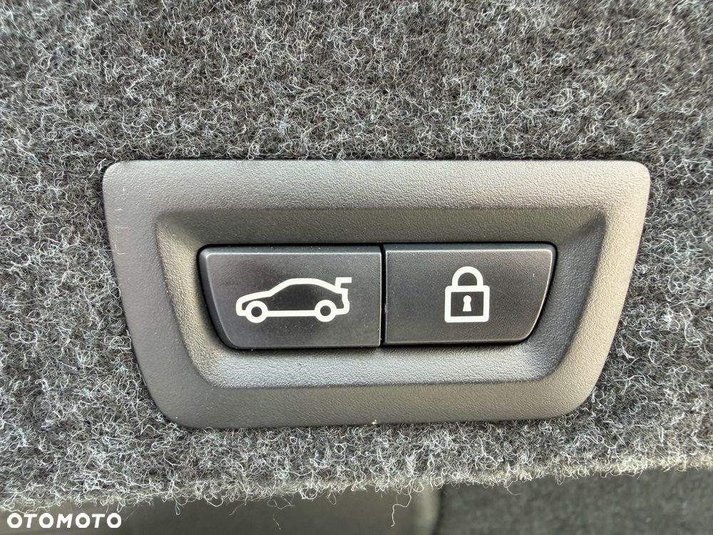 BMW-ALPINA B5 Biturbo Switch-Tronic - 21