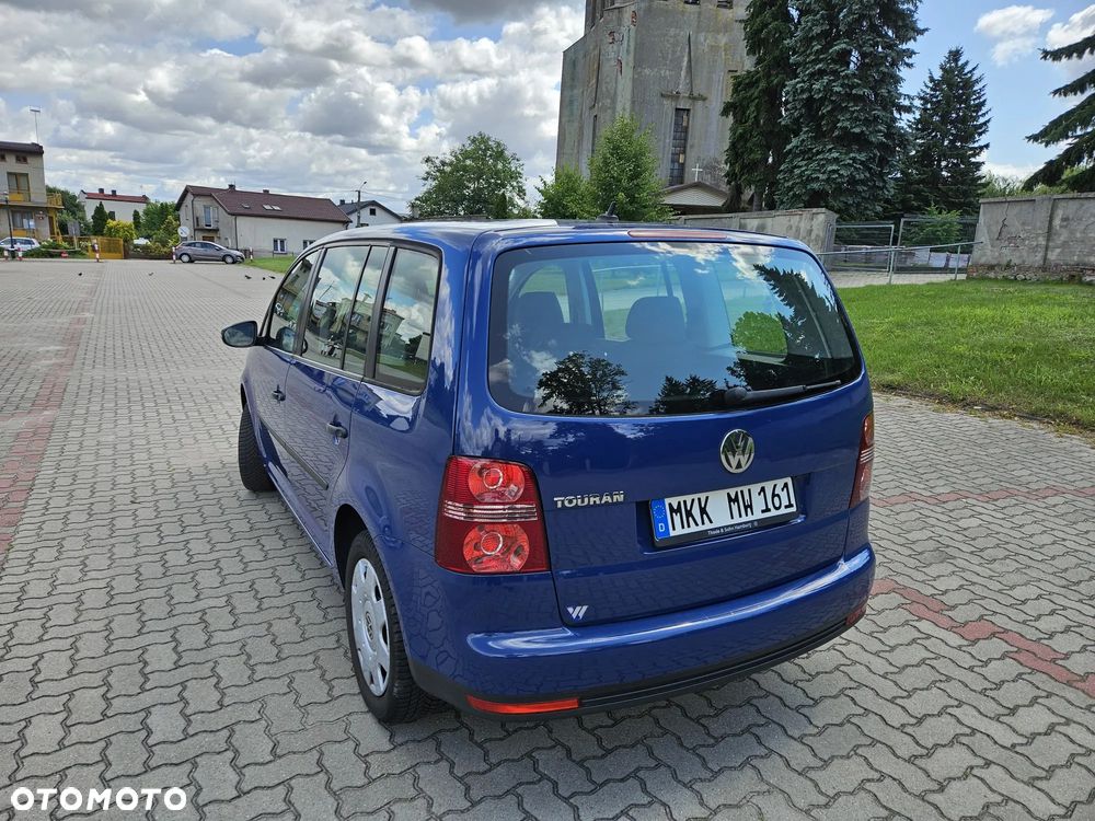 Volkswagen Touran 1.6 Freestyle - 3