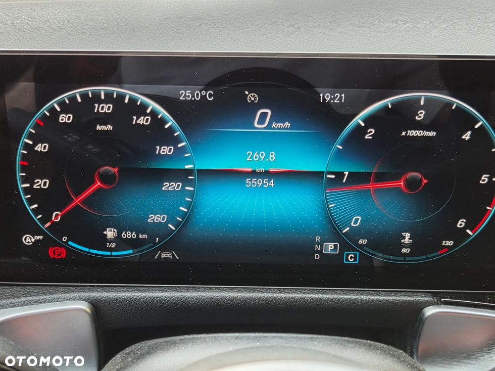 Mercedes-Benz GLB - 19
