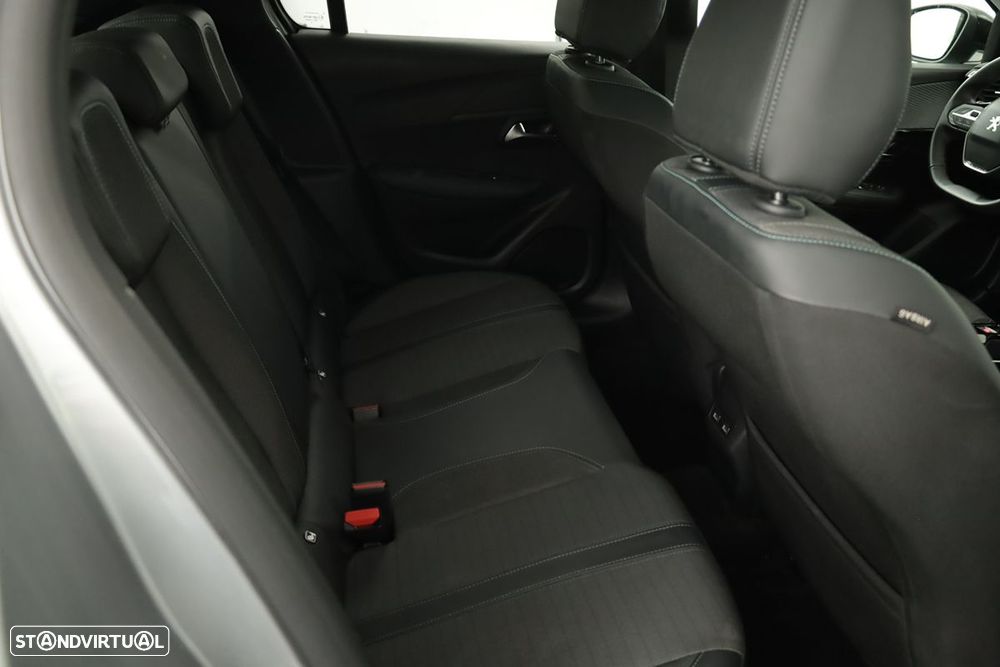 Peugeot 208 1.2 PureTech Allure EAT8 - 23