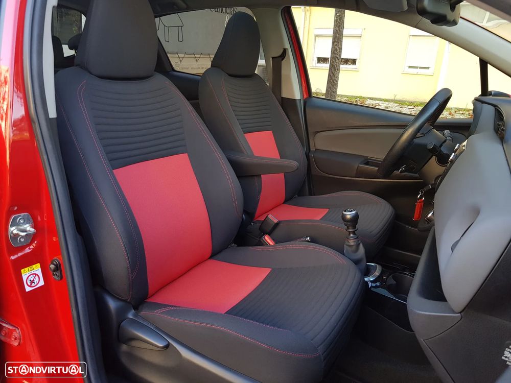 Toyota Yaris 1.4 D-4D Sport+P.Techno +T.Panoramico - 37