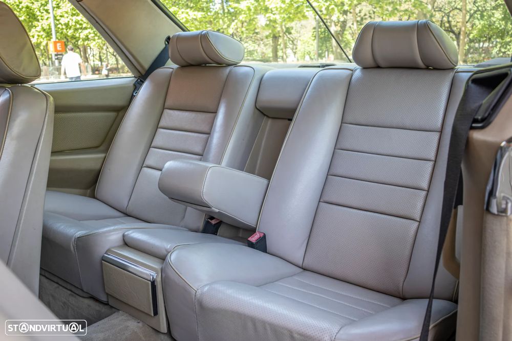 Mercedes-Benz W126 (1979-1992) 560 SEC - 19